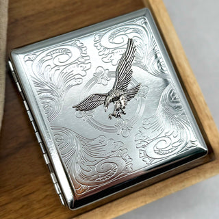 Eagle-themed pocket case for cigarettes, cards, and cash